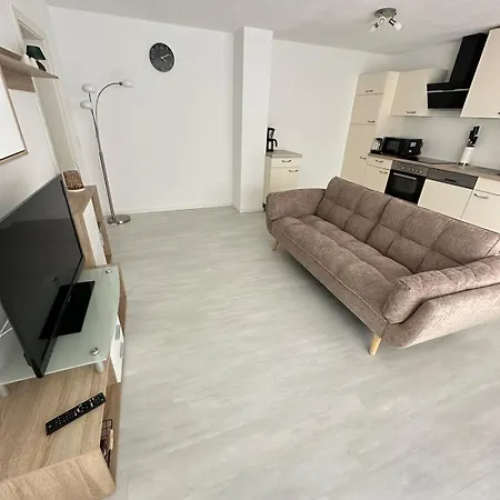 Schwarzwald Modern Mit Terrasse 슈람베르크